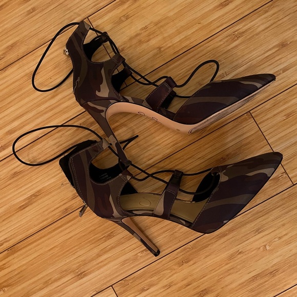 Jessica Simpson Shoes - Jessica Simpson lace up pumps